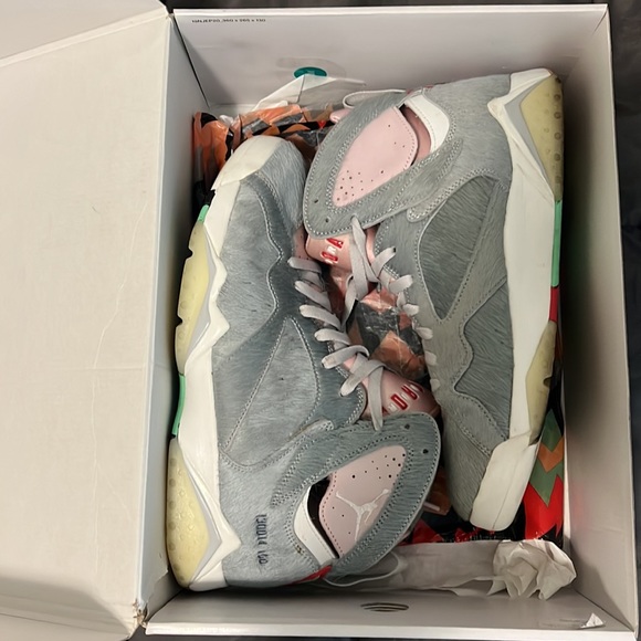 EUC NIKE AIR JORDAN 7 RETRO EASTER - Picture 2 of 6